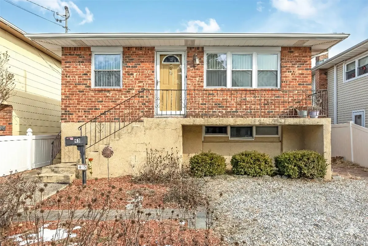 45 Sound Beach Avenue, Bayville, NY 11709 - Image #1