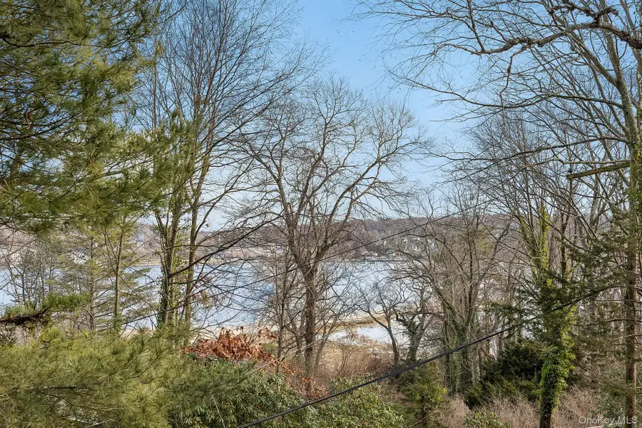 41 Spring Hollow Road, Centerport, NY 11721 - Image #2