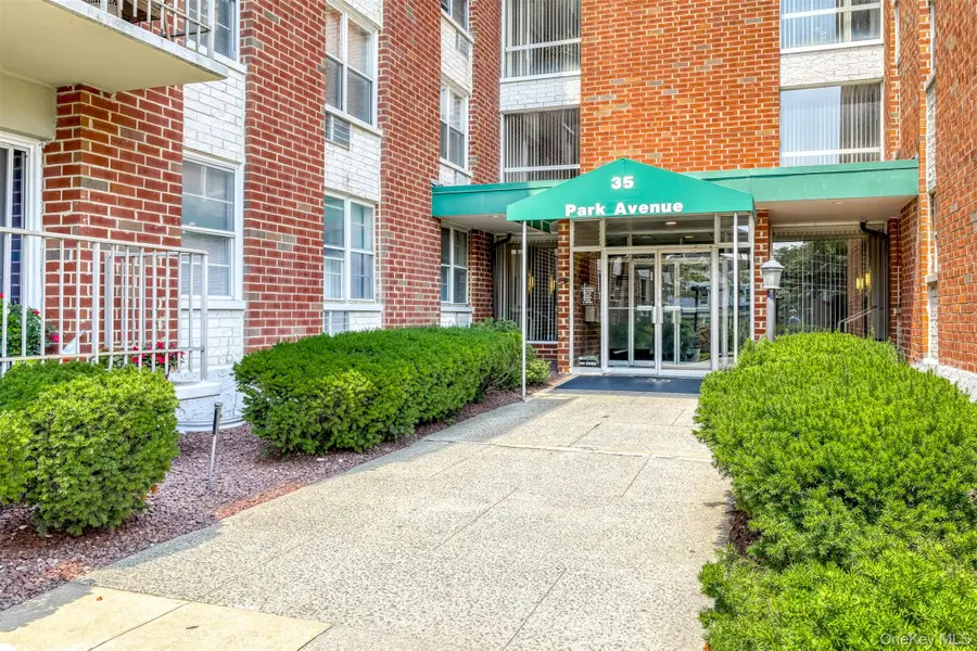 35 Park Avenue #3L, Suffern, NY 10901 - Image #2
