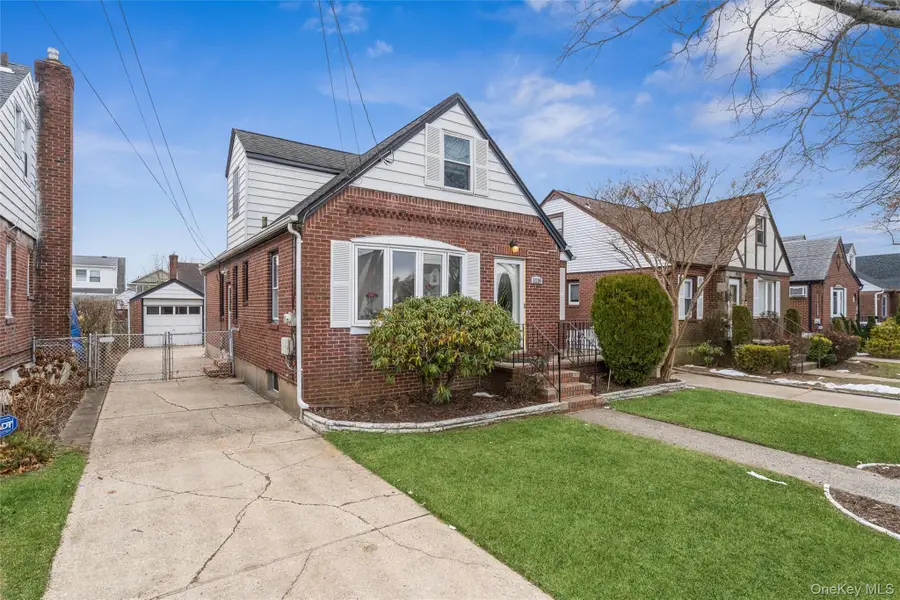 1119 Theodora Street, Franklin Square, NY 11010 - Image #2