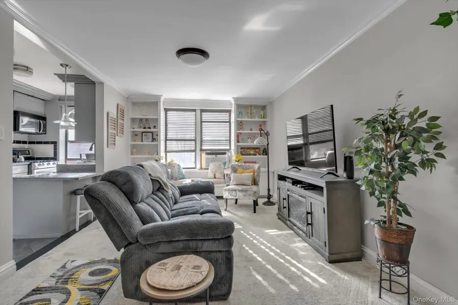 83-25 98 St #4L, Woodhaven, NY 11421 - #3