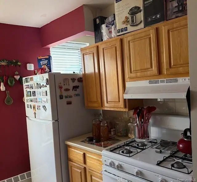 2023 Belmont Avenue #4c, Bronx, NY 10457 - Image #3