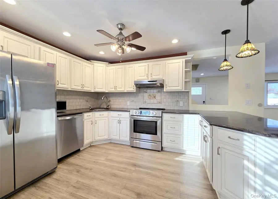 2 Franklin Street, Coram, NY 11727 - Image #3