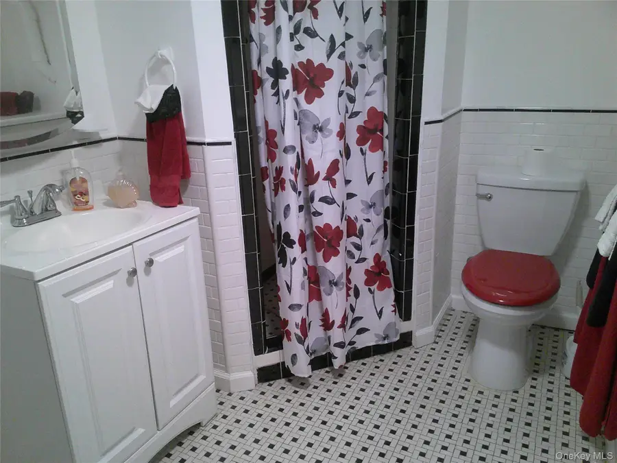 Address Withheld By Seller, Hempstead, NY 11550 - #3