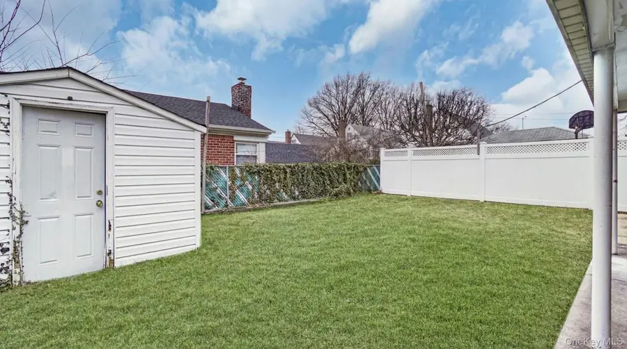 8268 Little Neck Parkway, Floral Park, NY 11004 - Image #3