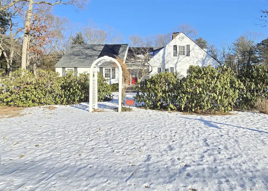 1435 Broadway Avenue, Holbrook, NY 11741 - Image #3