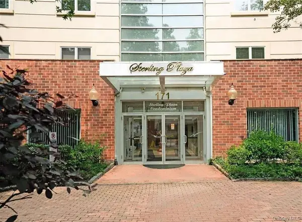 171 Great Neck Road #3B, Great Neck, NY 11021