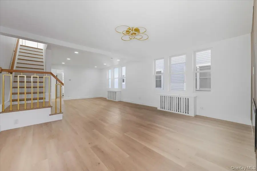 1833 Hone Avenue, Bronx, NY 10461 - Image #2