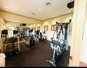 21 Virginia Pine #21, Bay Shore, NY 11706 - Image #2