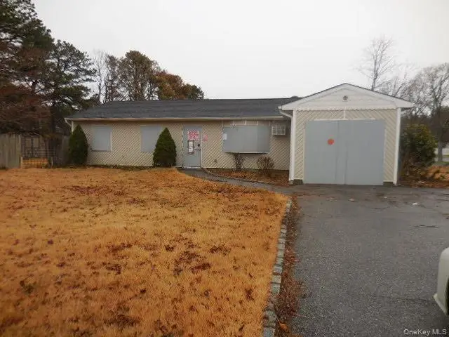 2 Hollow Street, Bellport, NY 11713 - Image #1