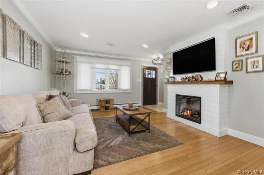 41 Stillwater Avenue, Massapequa, NY 11758 - Image #3