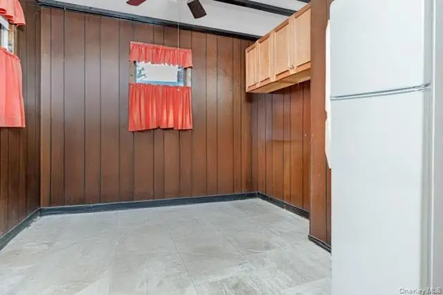 84 Bay Avenue, Hicksville, NY 11801 - Image #3