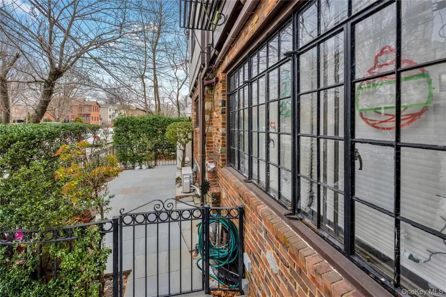 164-04 33rd Avenue, Flushing, NY 11358 - Image #3