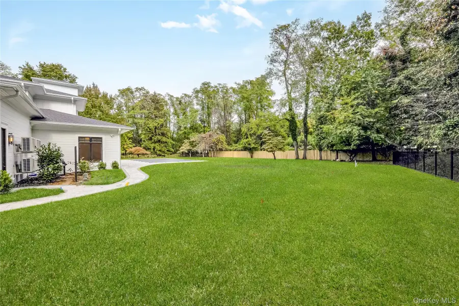 523 Long Beach Road, Saint James, NY 11780 - Image #3