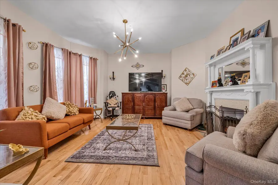 149 S 10th Avenue, Mount Vernon, NY 10550 - Image #2