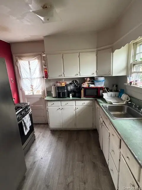 7 Deer Park Road, Dix Hills, NY 11743 - Image #2