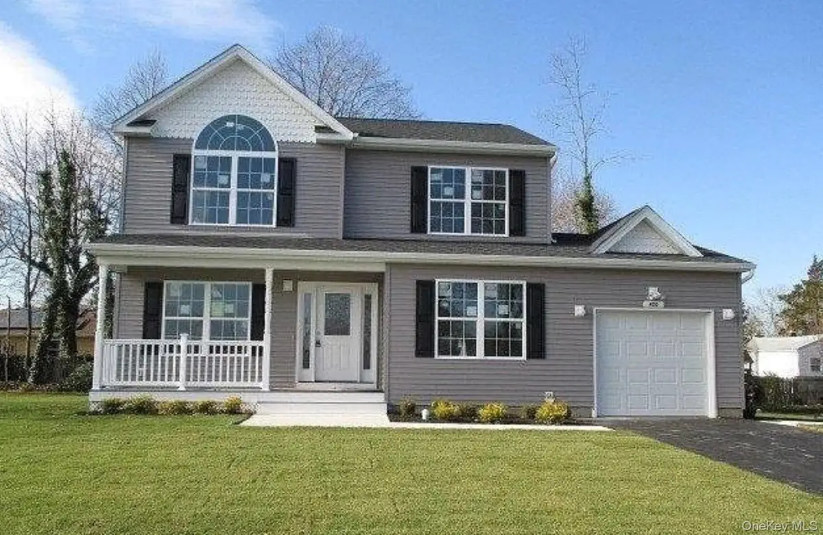 608 Bayview Avenue, Bellport, NY 11713 - Image #1