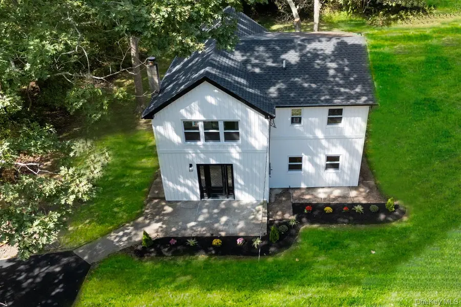 461 Avondale Drive, Shirley, NY 11967 - Image #2