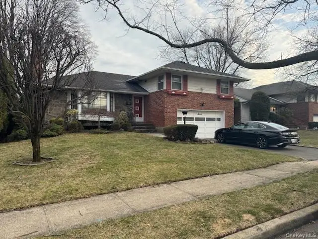 7 Carling Drive, New Hyde Park, NY 11040 - #1