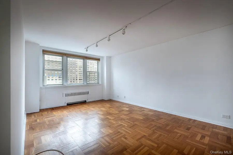 60 Knolls Crescent #7L, Bronx, NY 10463 - Image #2