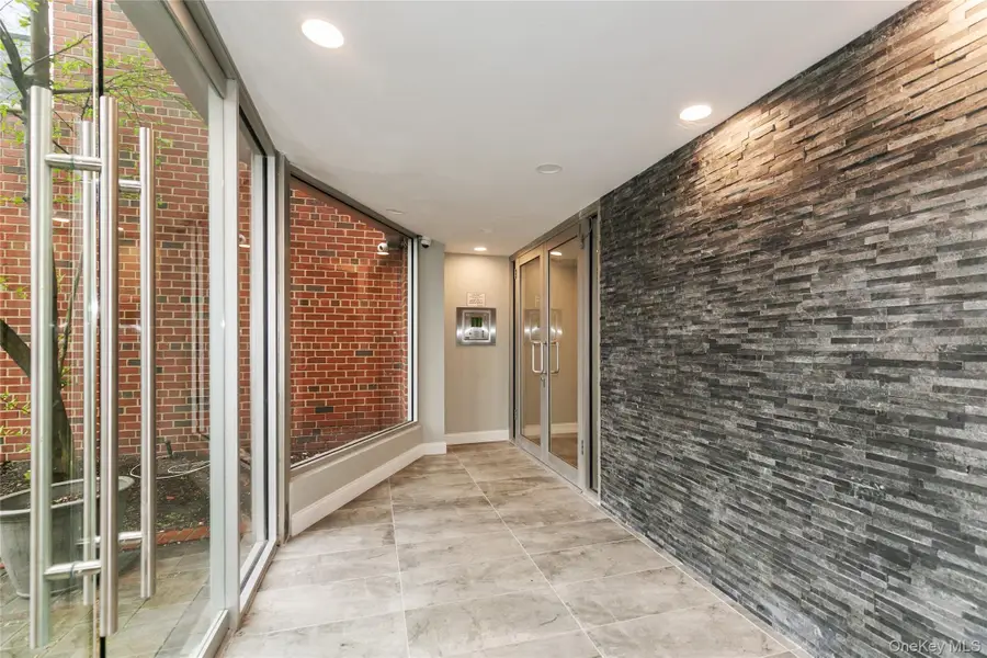 195 S Middle Neck Road #2 H, Great Neck, NY 11021 - #2