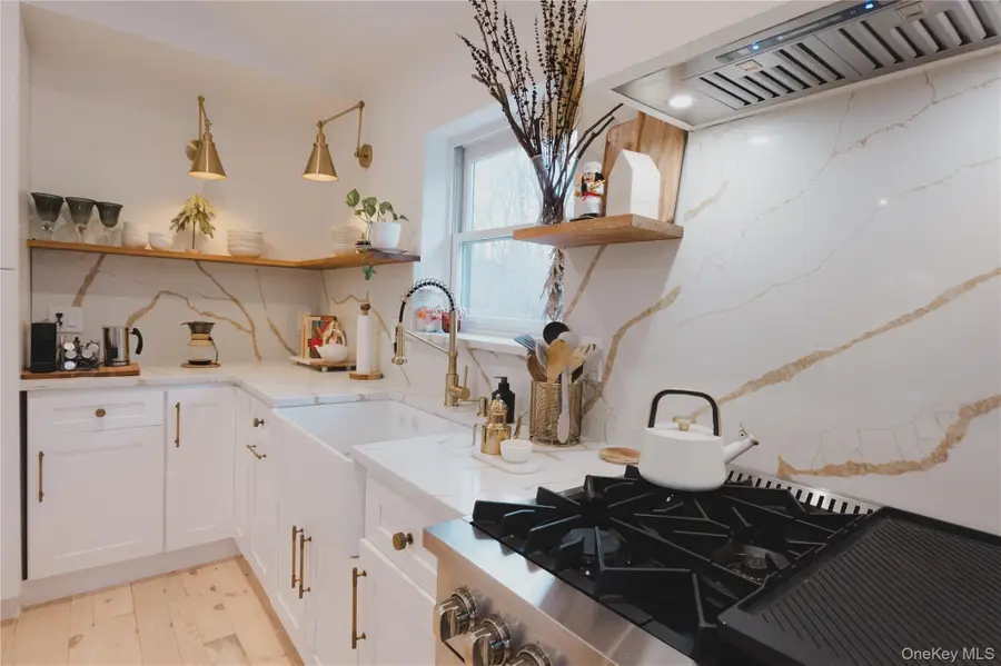 281 Falls Road, Hudson, NY 12534 - Image #3