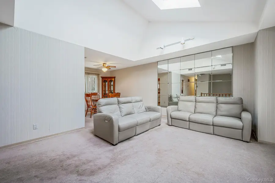 18 Roslyn Court, East Patchogue, NY 11772 - Image #3