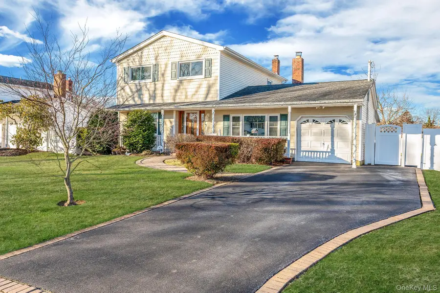 14 Harp Lane, Sayville, NY 11782 - Image #3