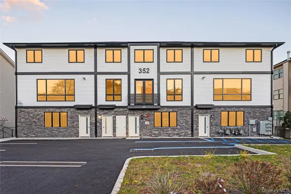 352 Blauvelt Road #203, Monsey, NY 10952