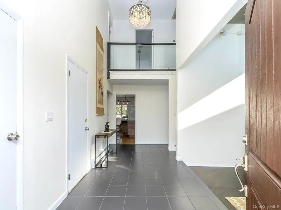 127 Cow Neck Road, Port Washington, NY 11050 - #2