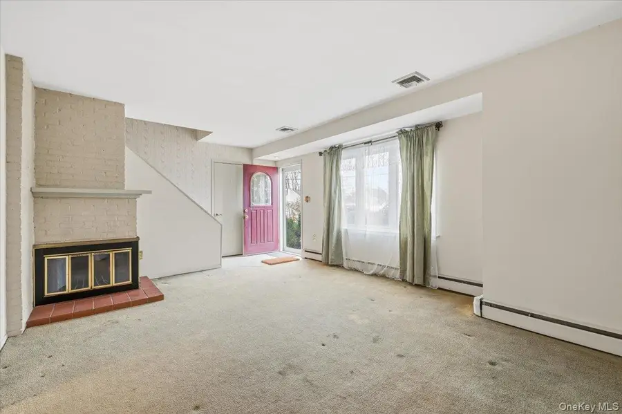 13 Jean Road, West Islip, NY 11795 - Image #3