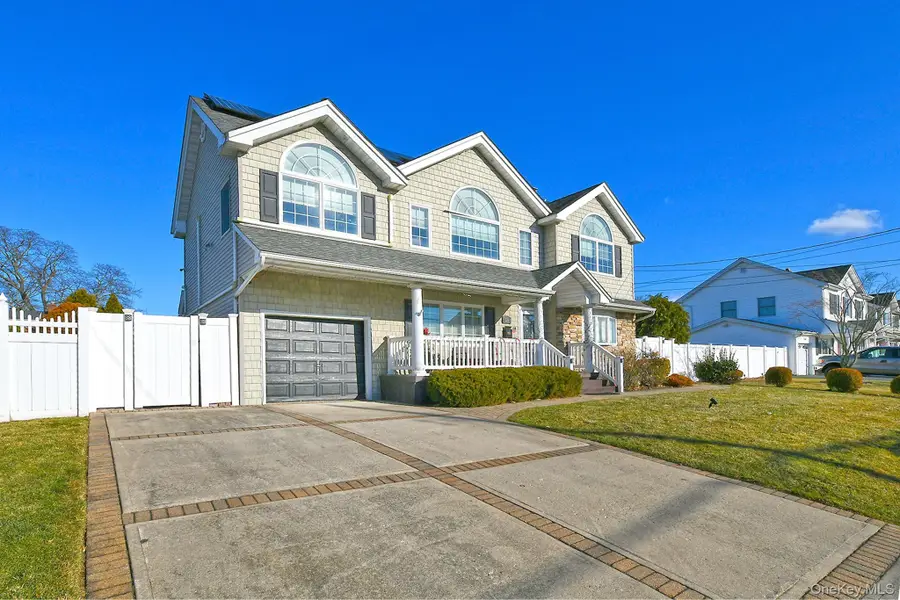 120 Brenner Avenue, Bethpage, NY 11714 - Image #2