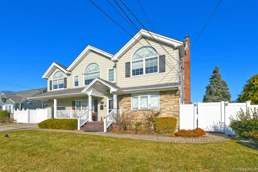120 Brenner Avenue, Bethpage, NY 11714 - Image #3