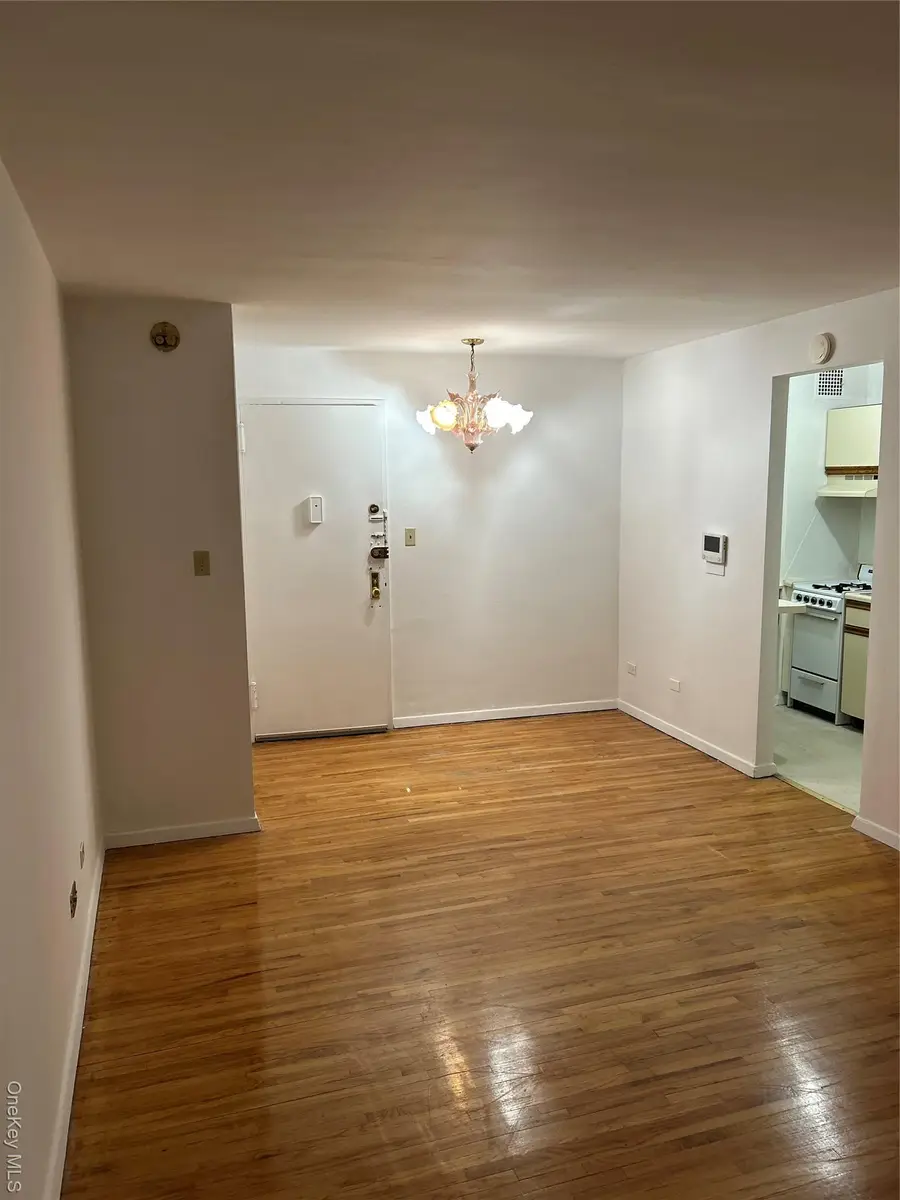 2015 Saint Paul Avenue #5F, Bronx, NY 10461 - Image #3