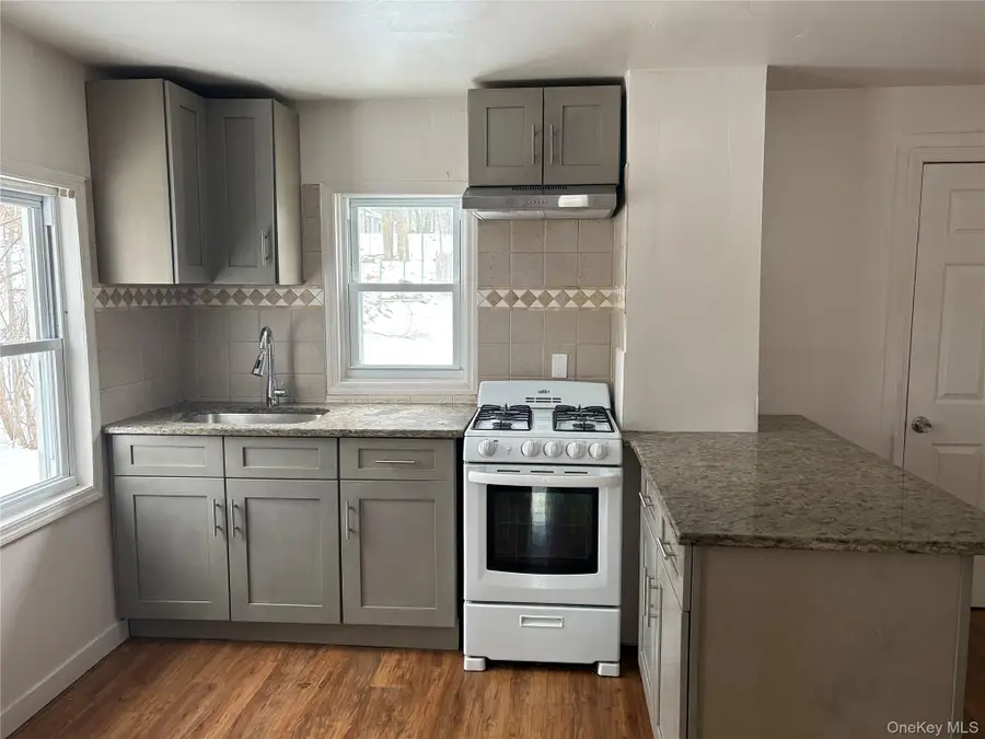 121 Sprague Avenue, Middletown, NY 10940 - Image #3