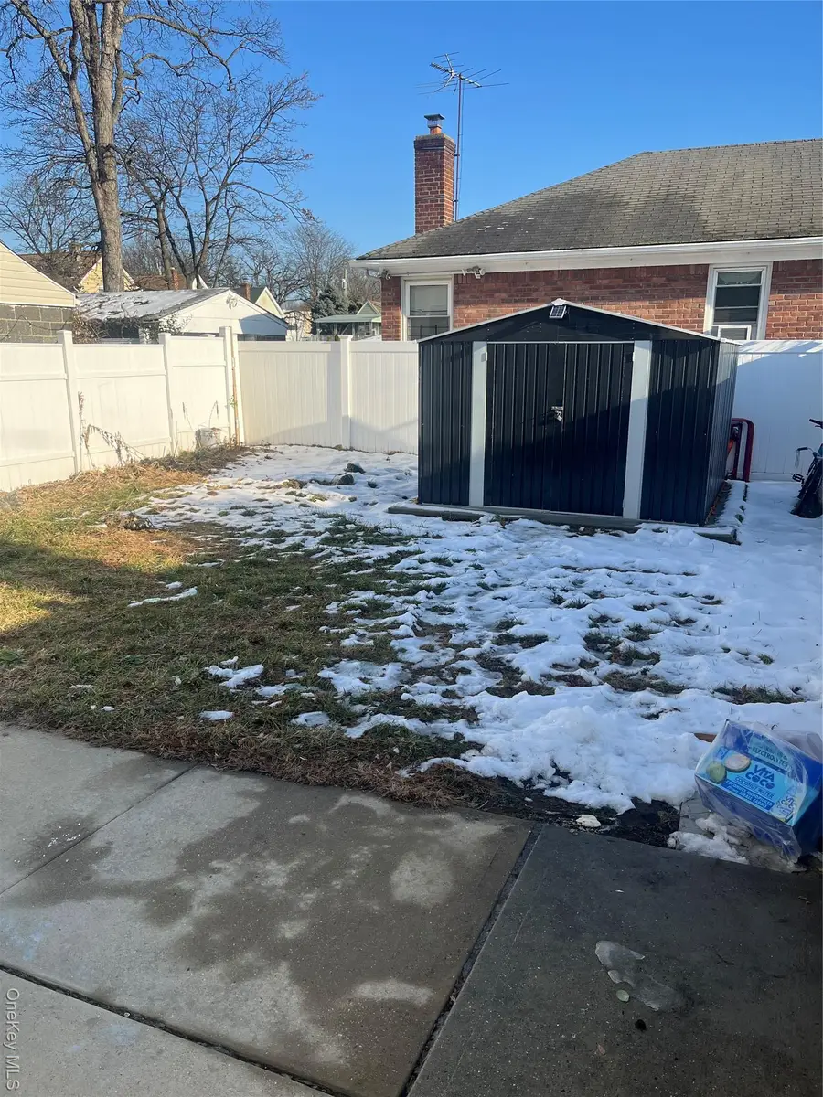 137-15 220th Place, Laurelton, NY 11413 - Image #3