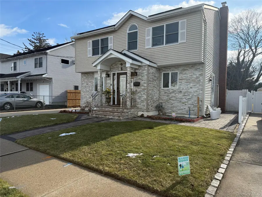 5 Malone Street, Hicksville, NY 11801 - Image #3