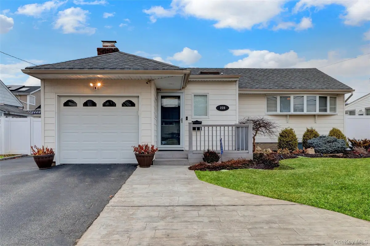 228 Broadway, Massapequa Park, NY 11762 - Image #1