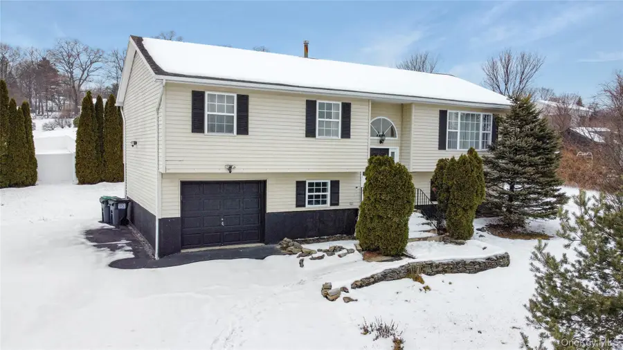 22 Sharon Drive, Middletown, NY 10941 - Image #3