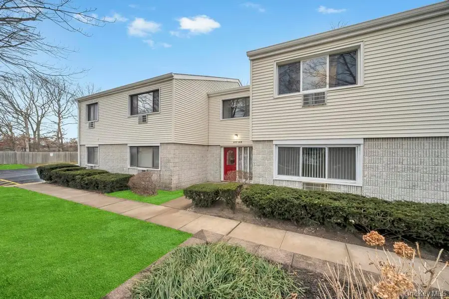 40 Richmond Boulevard #3B, Ronkonkoma, NY 11779 - Image #3