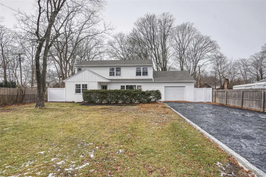 26 Clinton Street, Center Moriches, NY 11934 - Image #2