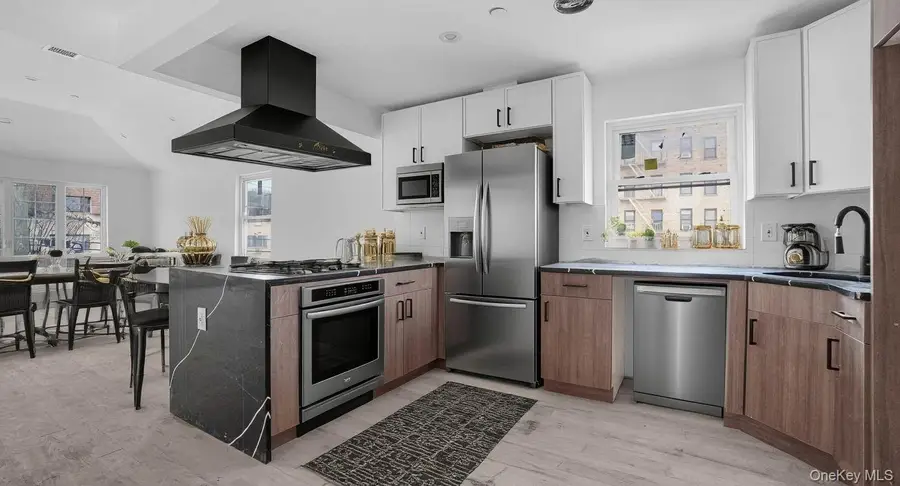 342 E 234th Street, Bronx, NY 10470 - #3