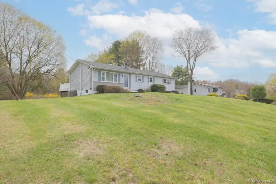 27 Monaco Drive, Hopewell Junction, NY 12533 - #2