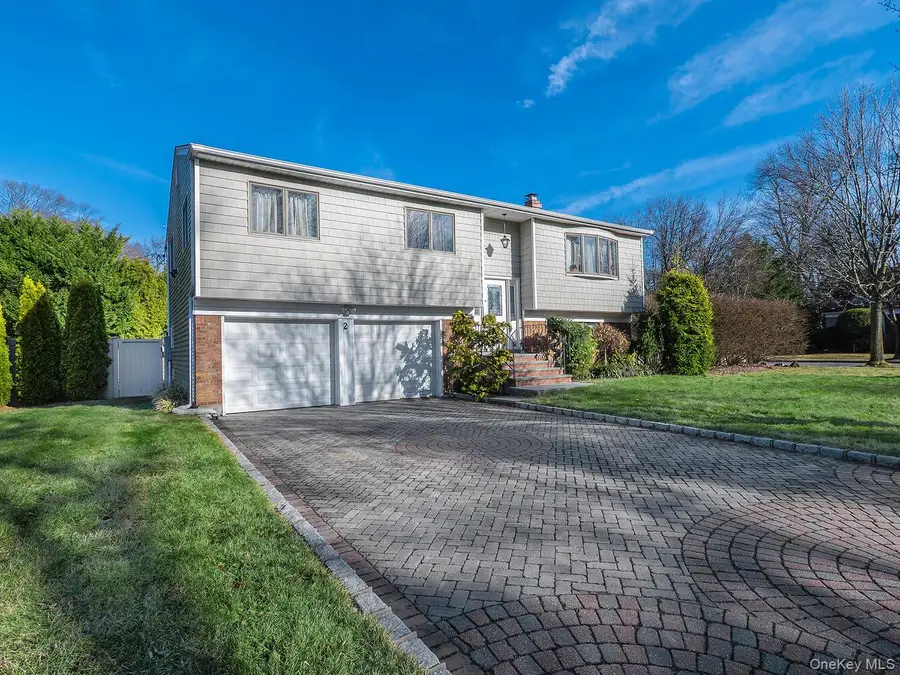 2 Terry Court, Glen Head, NY 11545 - #3