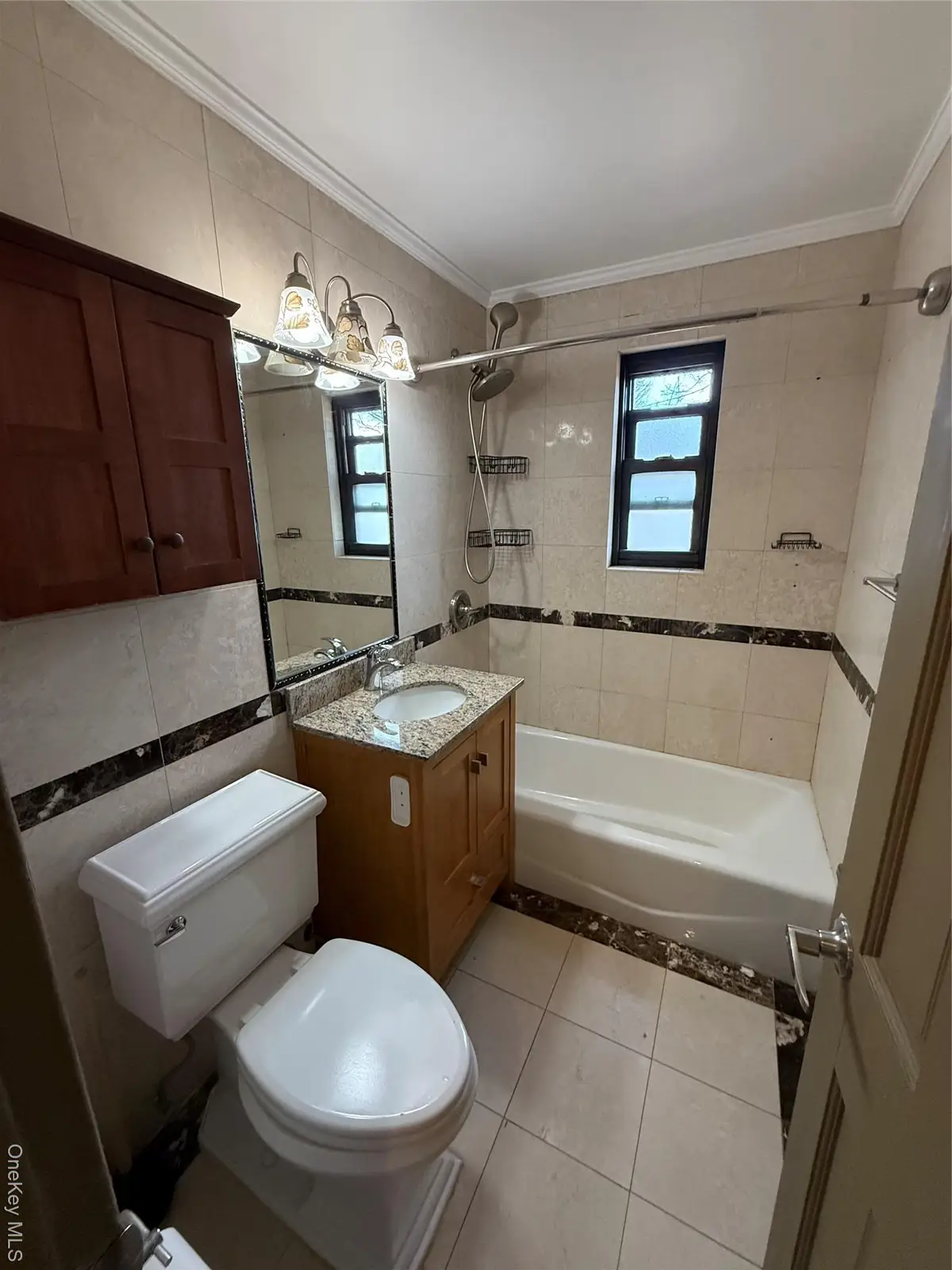 40 Terrace Circle #4C, Great Neck, NY 11021 - Image #1