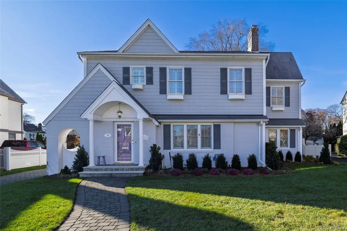 166 Princeton Road, Rockville Centre, NY 11570 - #1