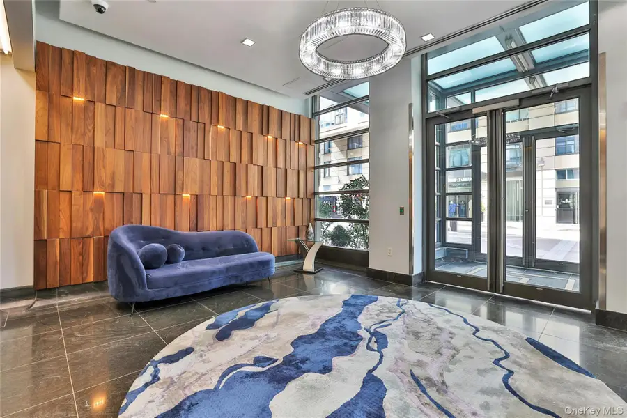 25 City Place #10C, White Plains, NY 10601 - Image #2