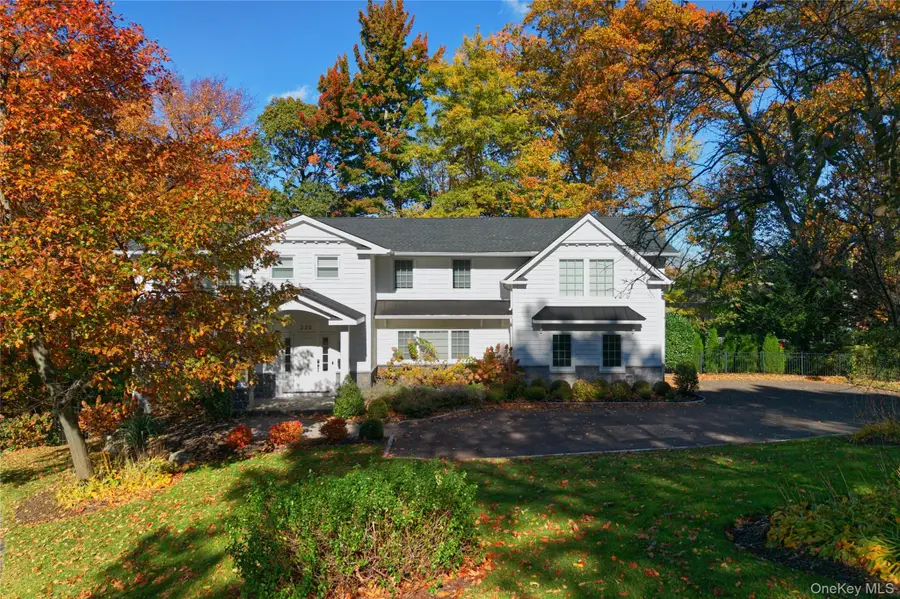 220 Mimosa Drive, East Hills, NY 11576 - Image #2