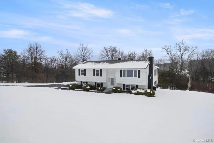 7 Lydia Drive, Wappingers Falls, NY 12590 - Image #2