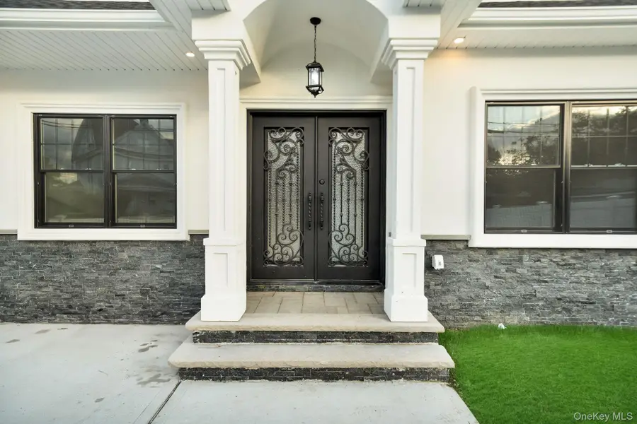 47 E. Cherry Street, Hicksville, NY 11801 - Image #2